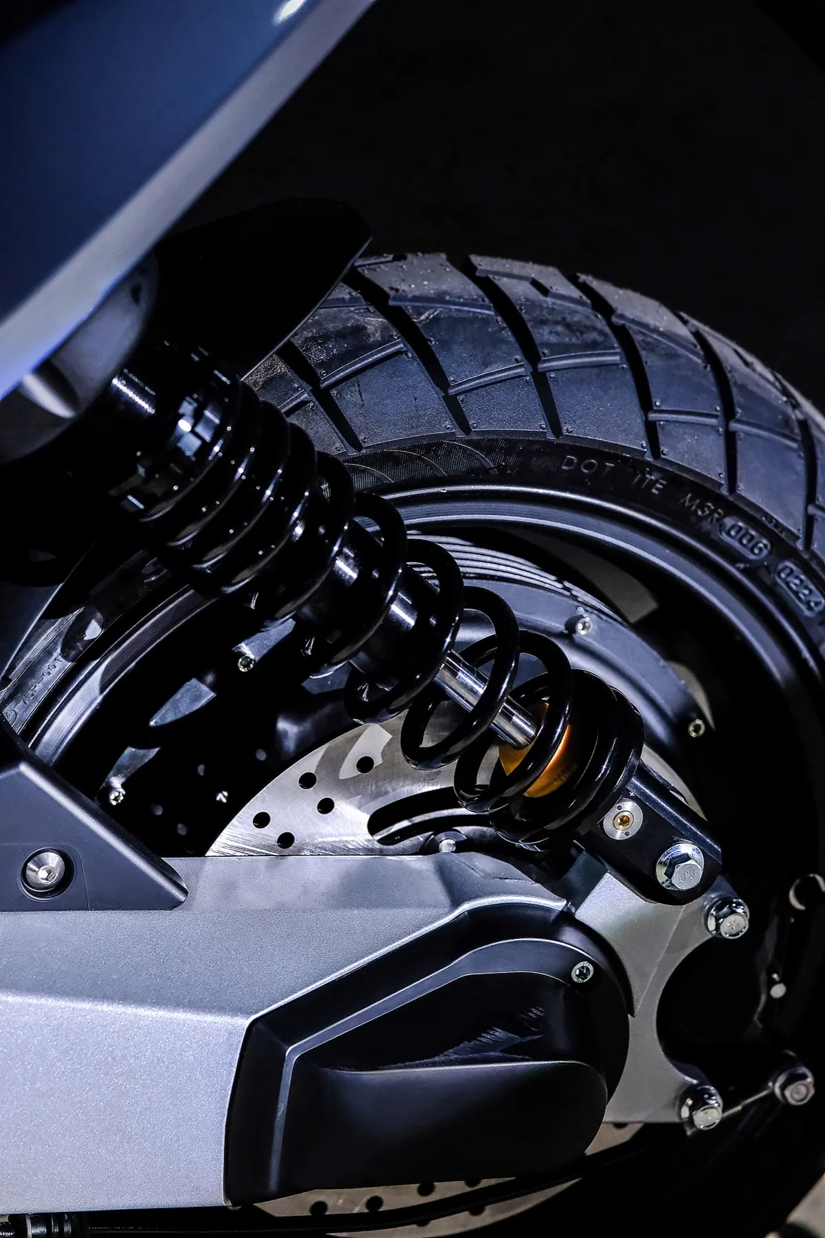 EV03 rear suspension detail